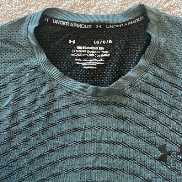 Men’s Under Armour Gym Exercise Shoet Sleeves Shirt Size Large L - Picture 2 of 5